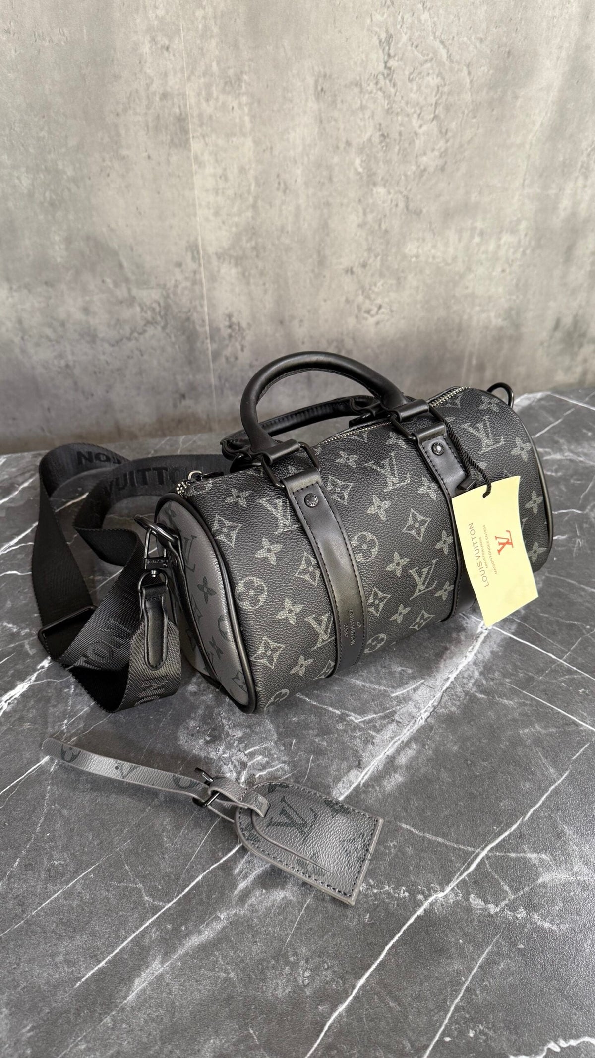 LV NEGRA T