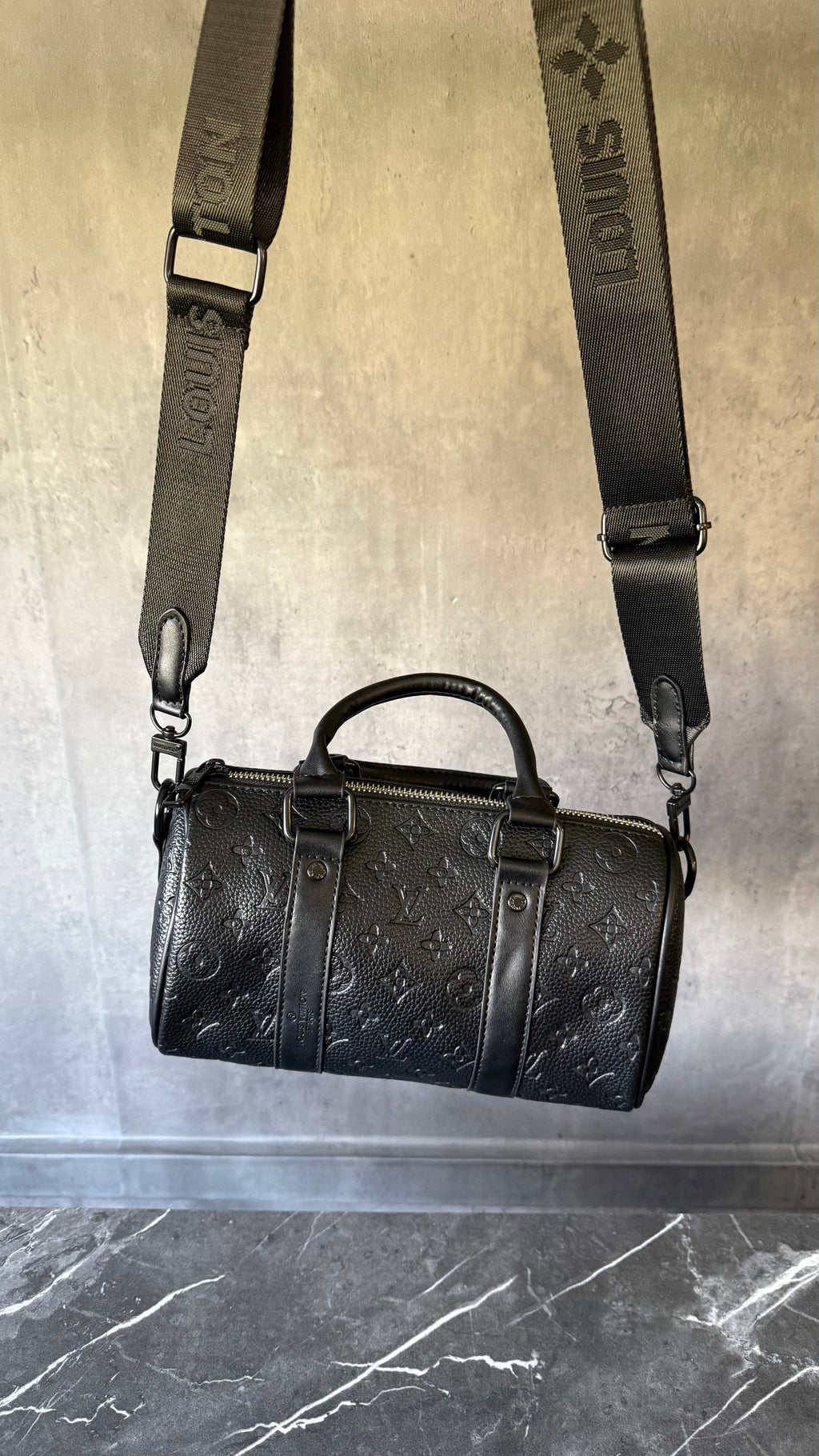 LV FULL NEGRO T